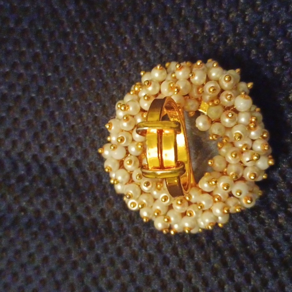 Ring - Picture 3 of 5